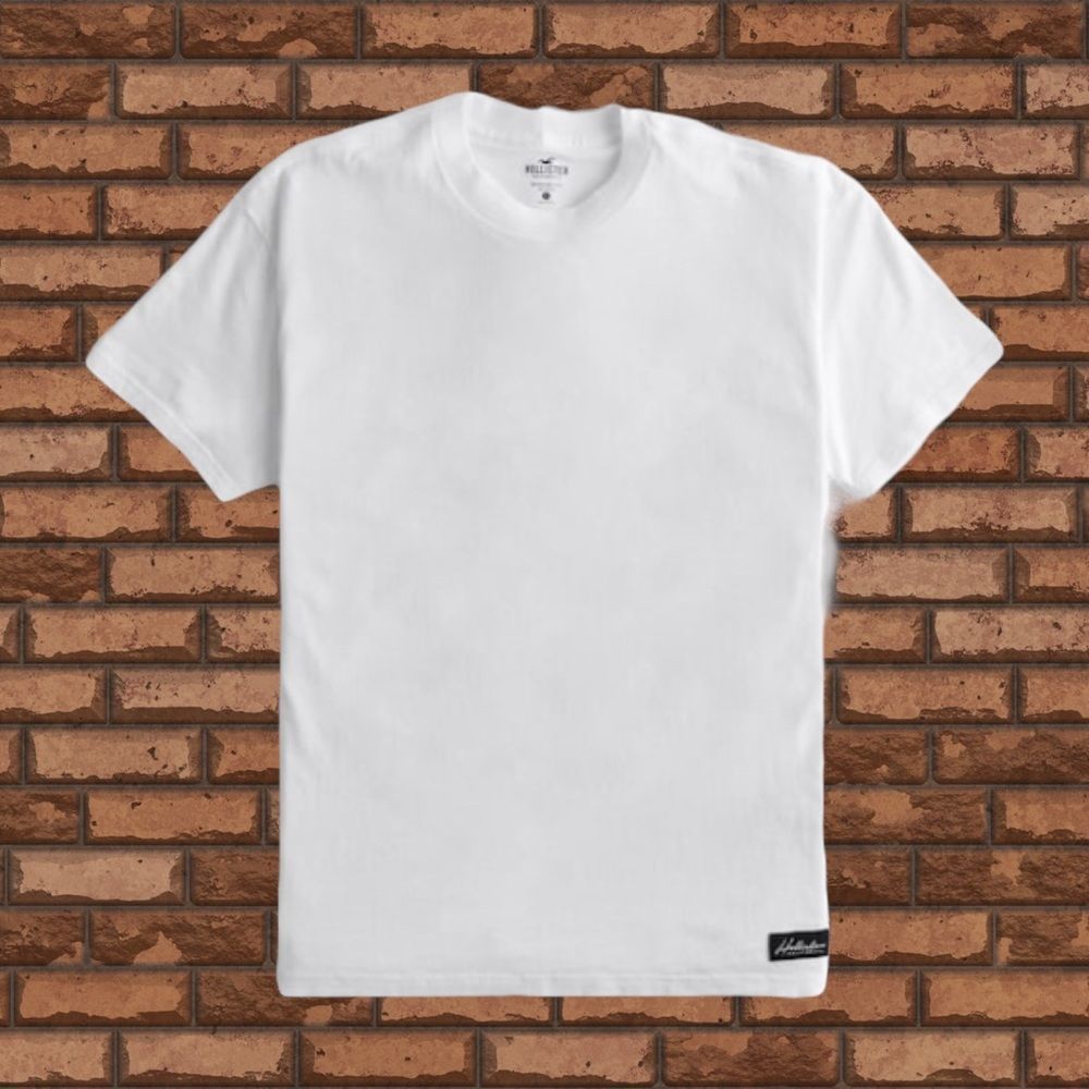 NWOT - Hollister Men's Oversized Crew T-Shirt (White & Black Patch)
